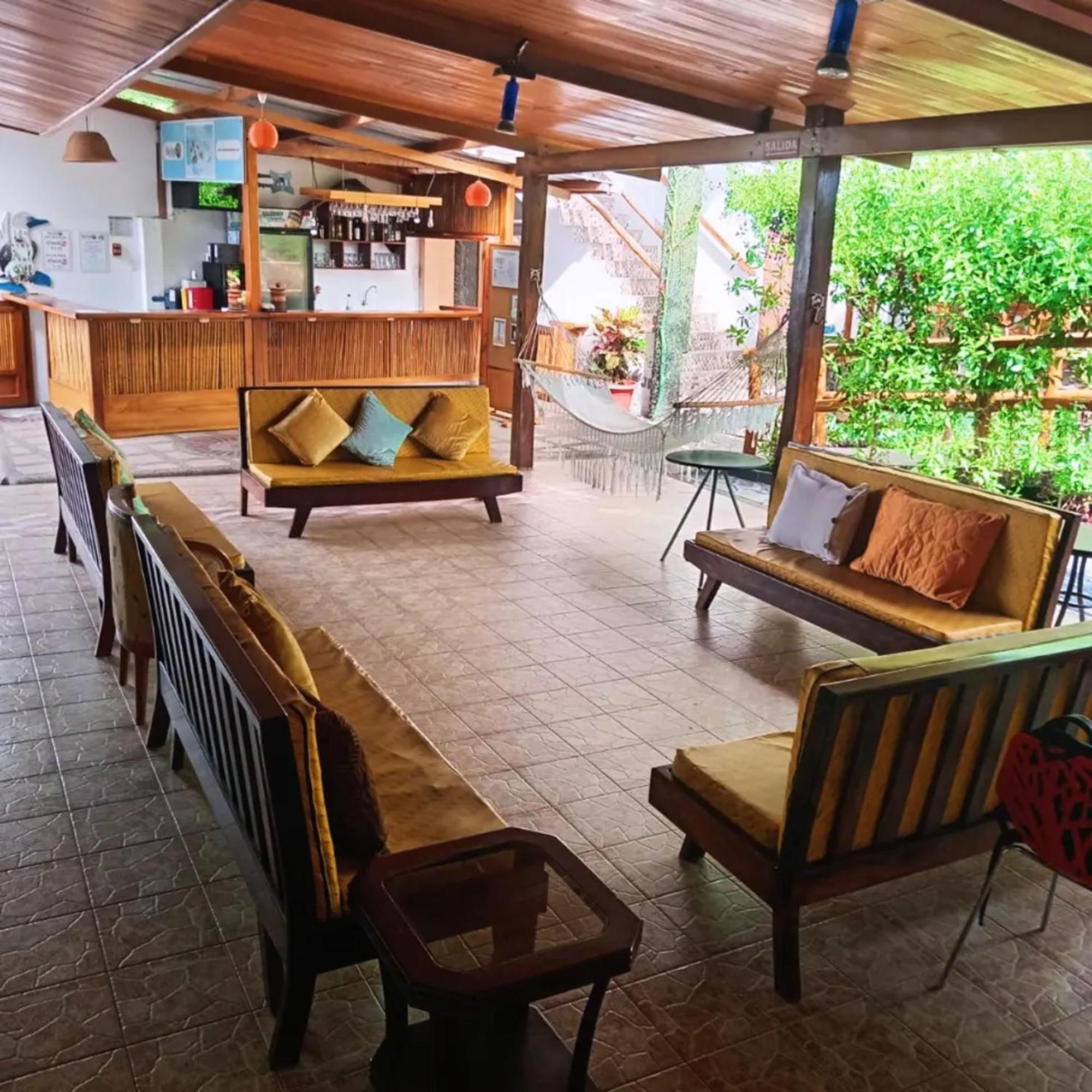 Isla Azul Otel Puerto Ayora  Dış mekan fotoğraf