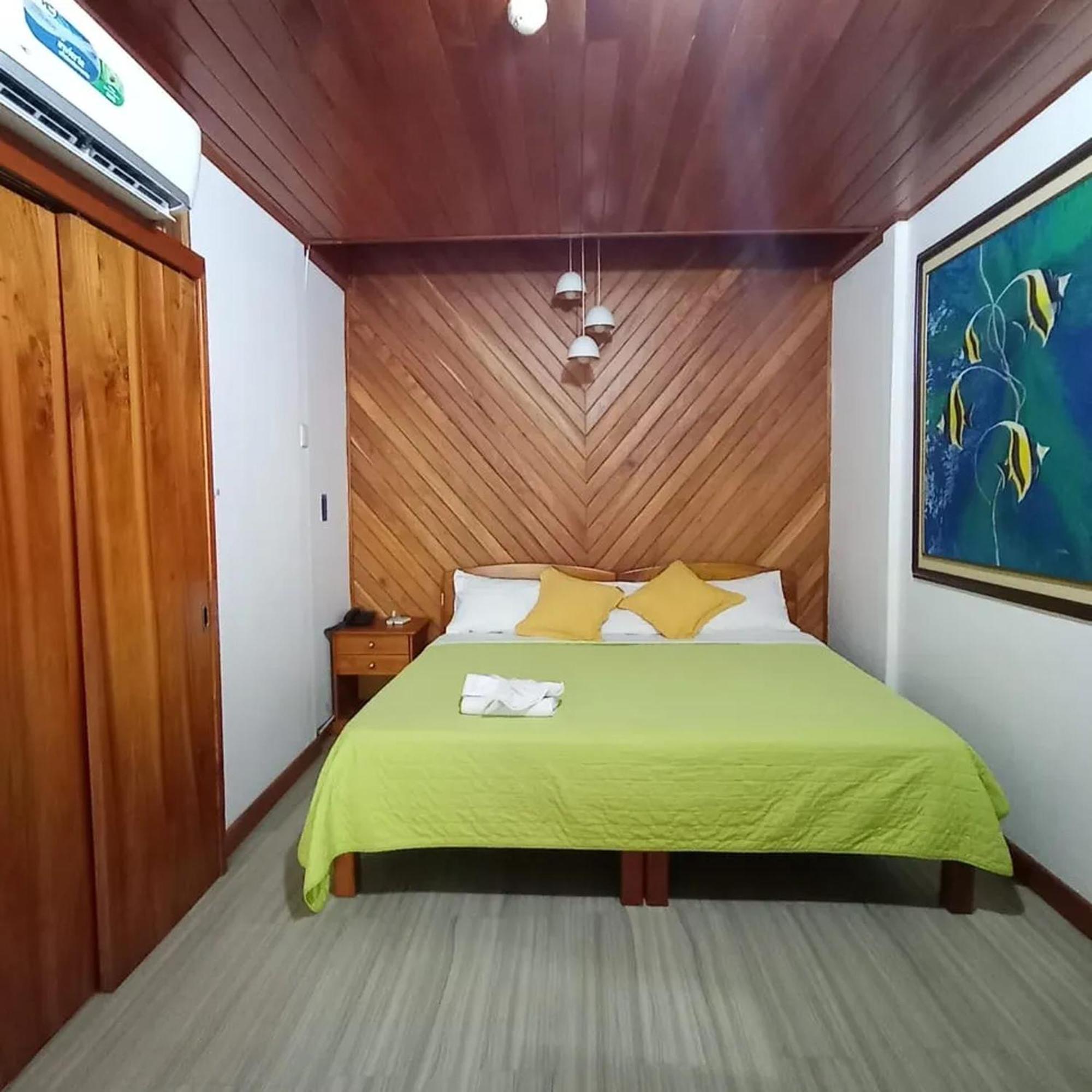 Isla Azul Otel Puerto Ayora  Dış mekan fotoğraf