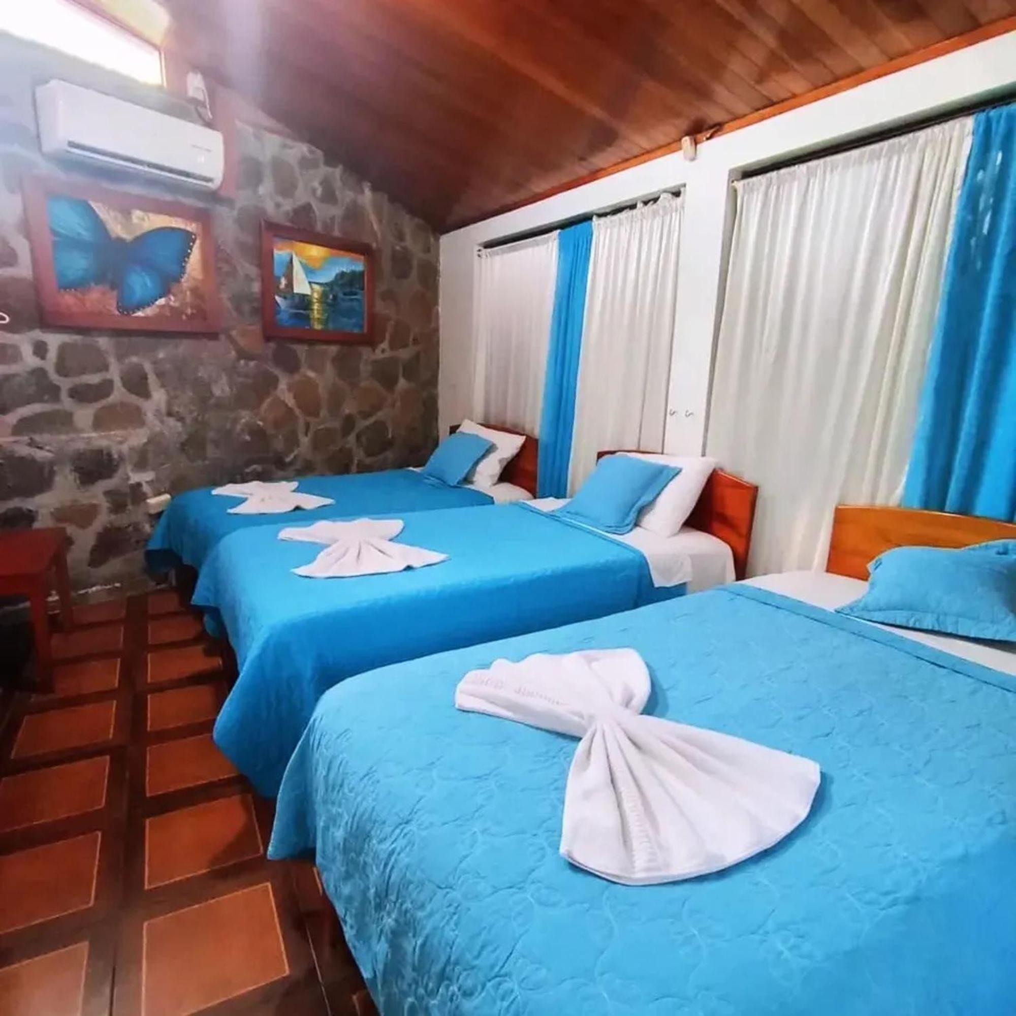 Isla Azul Otel Puerto Ayora  Dış mekan fotoğraf